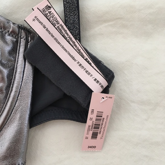 NWT! VS DREAM ANGELS PUSH-UP - Picture 2 of 2